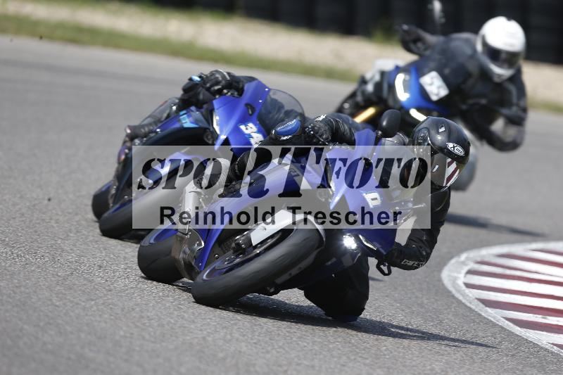 Archiv-2025/49 26.08.2025 Cornu Master School ADR/blau-bleu/0-5